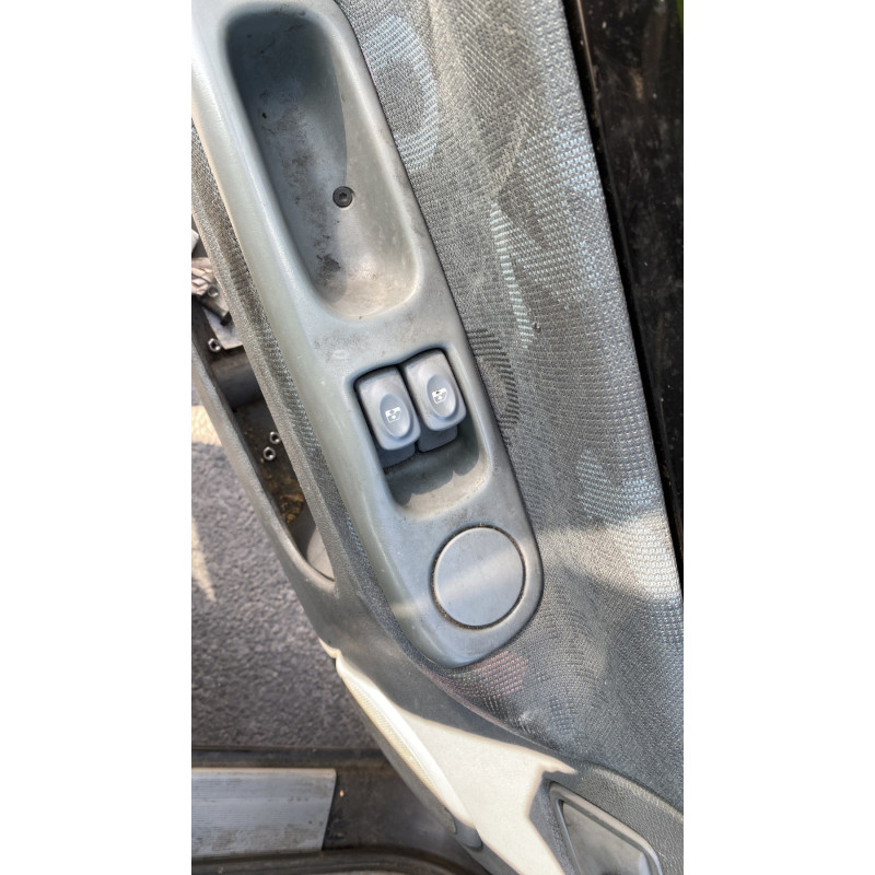 Poignee interieur avant droit RENAULT TWINGO 1 Photo n°13