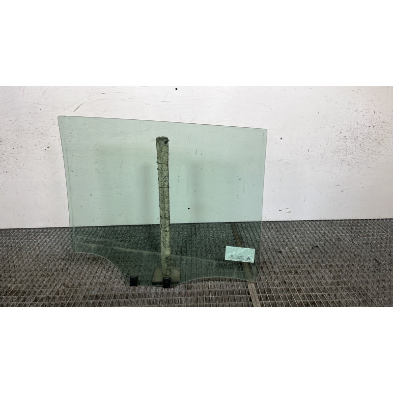 Vitre arriere gauche CITROEN C4 GRAND SPACETOURER Photo n°4