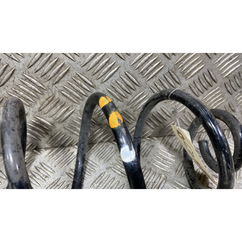 Ressort de suspension arriere droit CITROEN C4 GRAND SPACETOURER Photo n°2