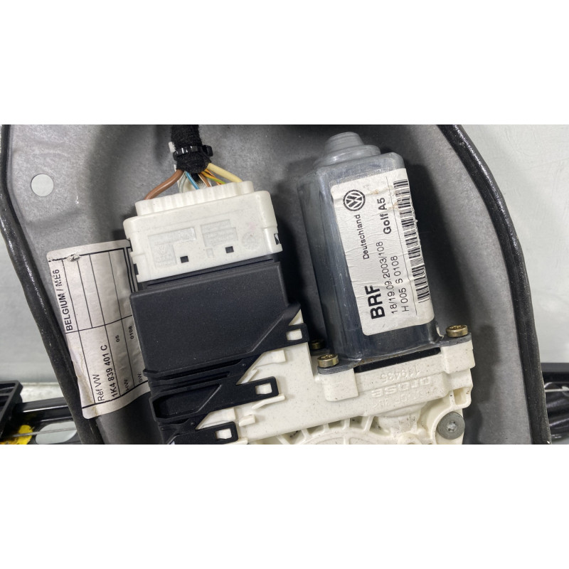 Leve vitre electrique arriere gauche VOLKSWAGEN GOLF 5 Photo n°4