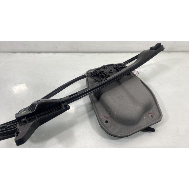 Leve vitre electrique arriere gauche VOLKSWAGEN GOLF 5 Photo n°5