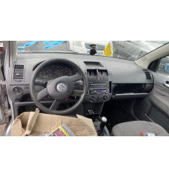 Verin de coffre VOLKSWAGEN POLO 4