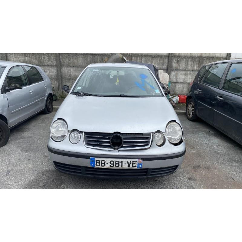 Verin de coffre VOLKSWAGEN POLO 4 Photo n°13