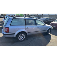 Serrure avant droit VOLKSWAGEN PASSAT 4