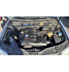 Serrure avant droit VOLKSWAGEN PASSAT 4