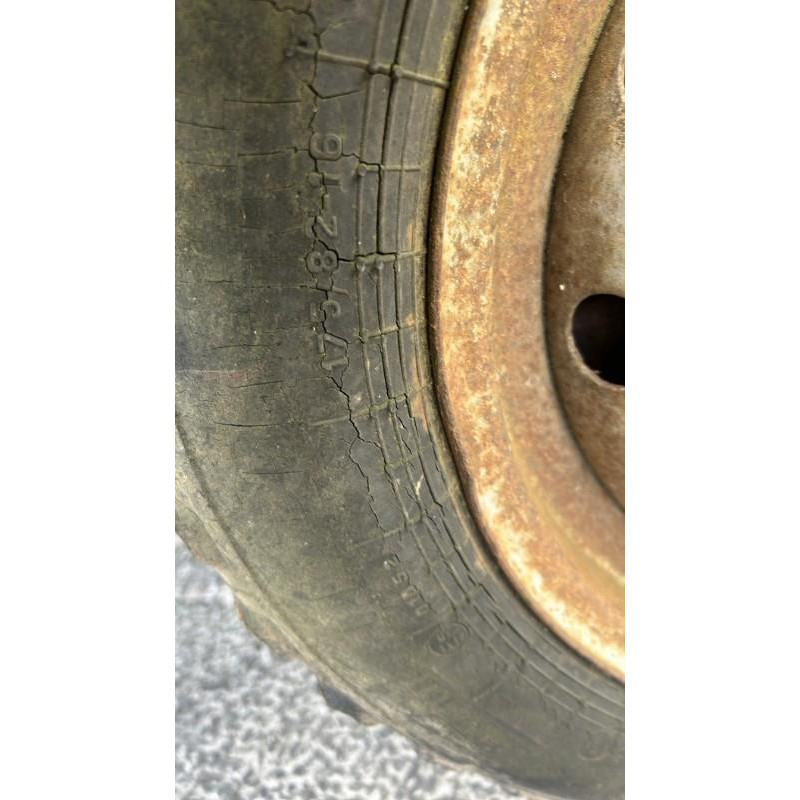 Custode avant droit (porte) LADA NIVA Photo n°8