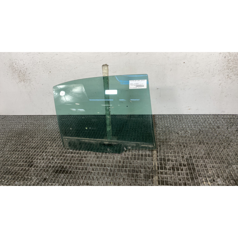 Vitre arriere droit SKODA OCTAVIA 3 Photo n°3