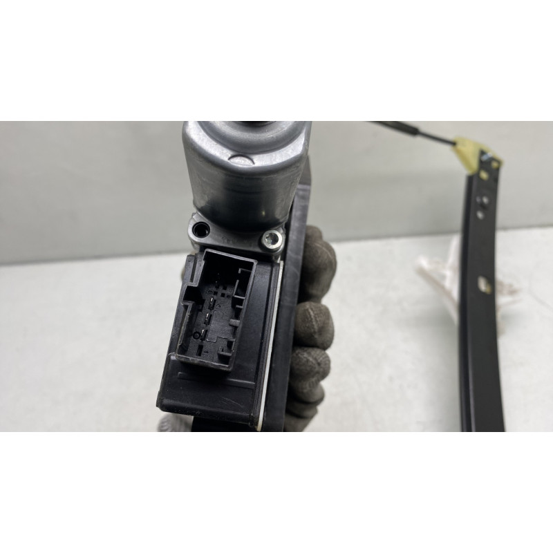 Leve vitre electrique arriere droit SKODA OCTAVIA 3 Photo n°5