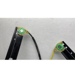 Leve vitre electrique avant droit SKODA OCTAVIA 3