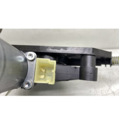 Leve vitre electrique avant droit SKODA OCTAVIA 3