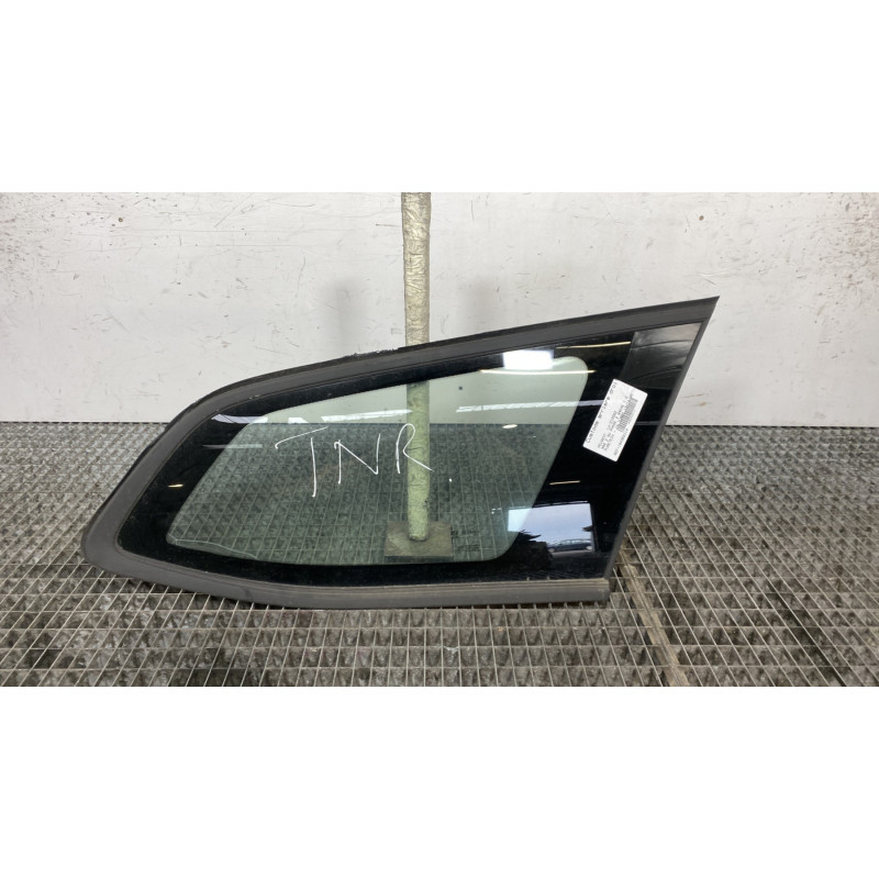 Custode arriere droit PEUGEOT 308 2 SW Photo n°1