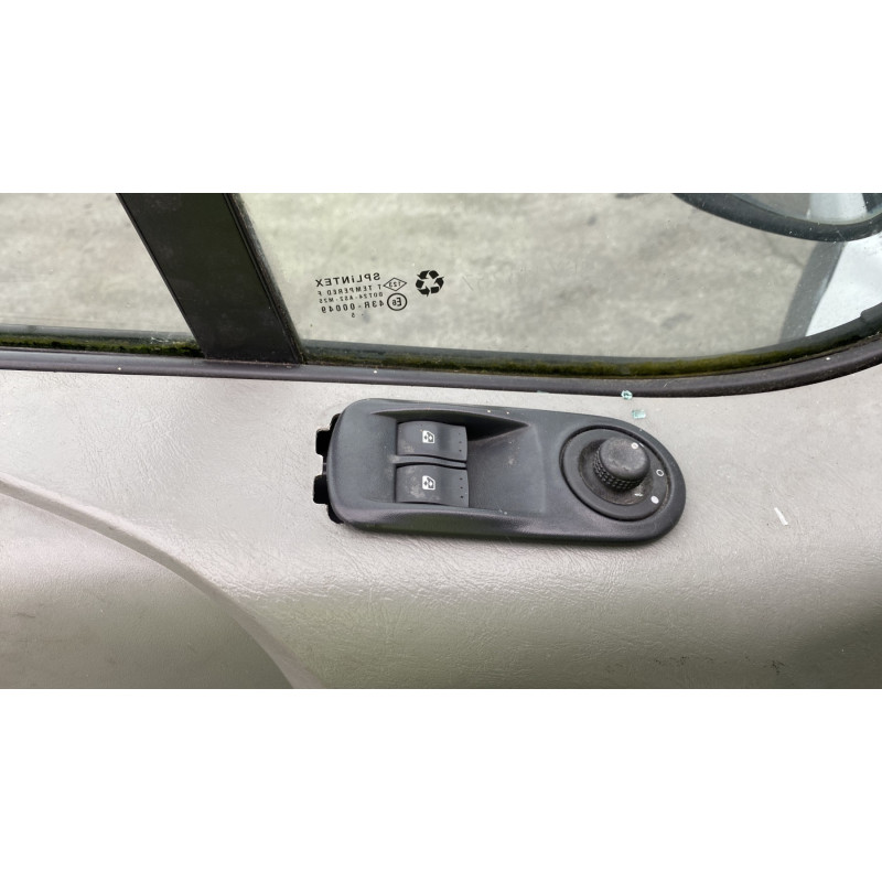 Capot RENAULT TRAFIC 2 Photo n°18