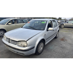 Pretensionneur de ceinture avant gauche VOLKSWAGEN GOLF 4
