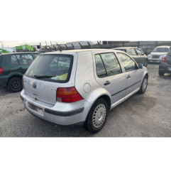 Pretensionneur de ceinture avant gauche VOLKSWAGEN GOLF 4