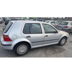 Pretensionneur de ceinture avant gauche VOLKSWAGEN GOLF 4