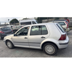 Pretensionneur de ceinture avant gauche VOLKSWAGEN GOLF 4