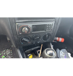 Pretensionneur de ceinture avant gauche VOLKSWAGEN GOLF 4