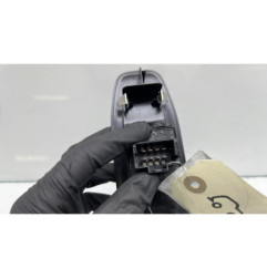 Interrupteur de leve vitre avant gauche PEUGEOT 208 1