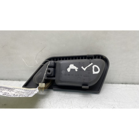 Poignee interieur avant droit MERCEDES CLASSE C 203