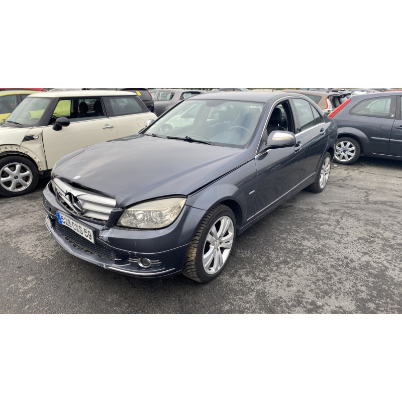 Feu arriere stop central MERCEDES CLASSE C 204 Photo n°5