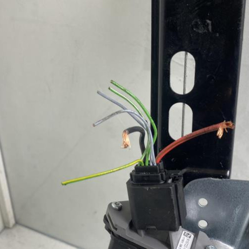 Leve vitre electrique avant gauche OPEL ZAFIRA TOURER C Photo n°9