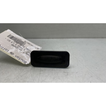 Bouton de coffre RENAULT SCENIC 3 Photo n°1