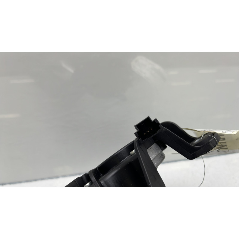 Moteur essuie glace arriere RENAULT SCENIC 3 Photo n°6