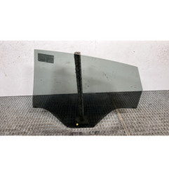 Vitre arriere droit FORD FIESTA 6