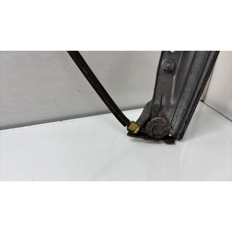 Leve vitre electrique avant gauche RENAULT CLIO 3 Photo n°4