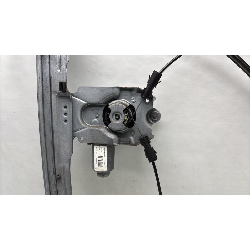 Leve vitre electrique avant gauche RENAULT CLIO 3 Photo n°6