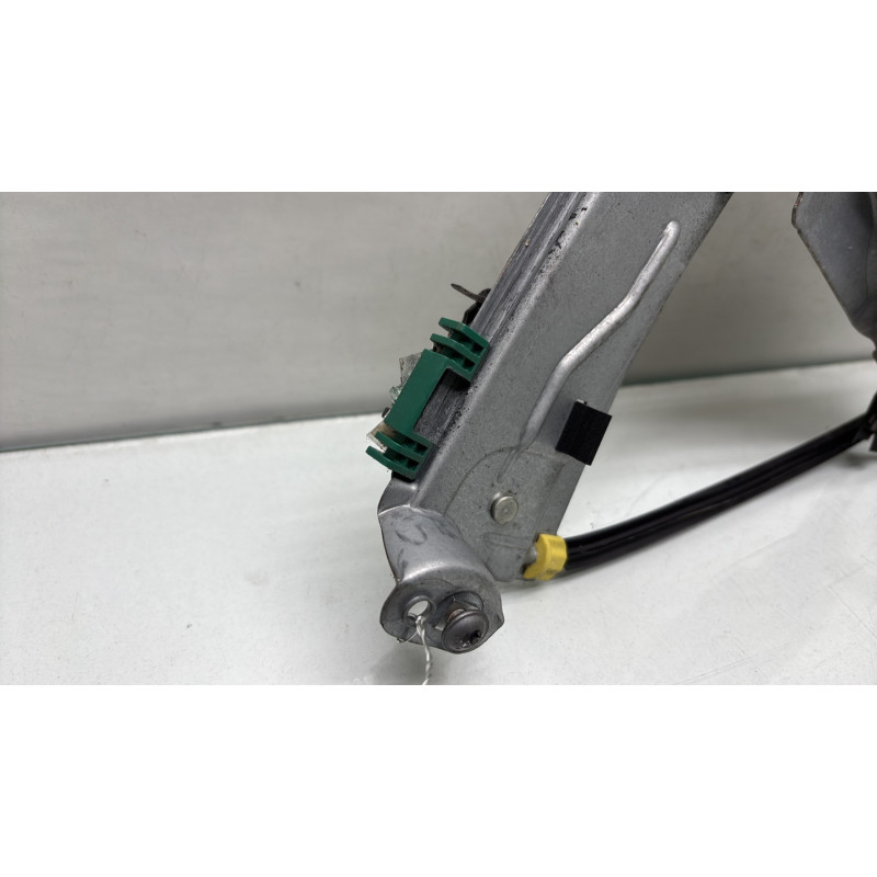 Leve vitre electrique avant gauche RENAULT CLIO 3 Photo n°8