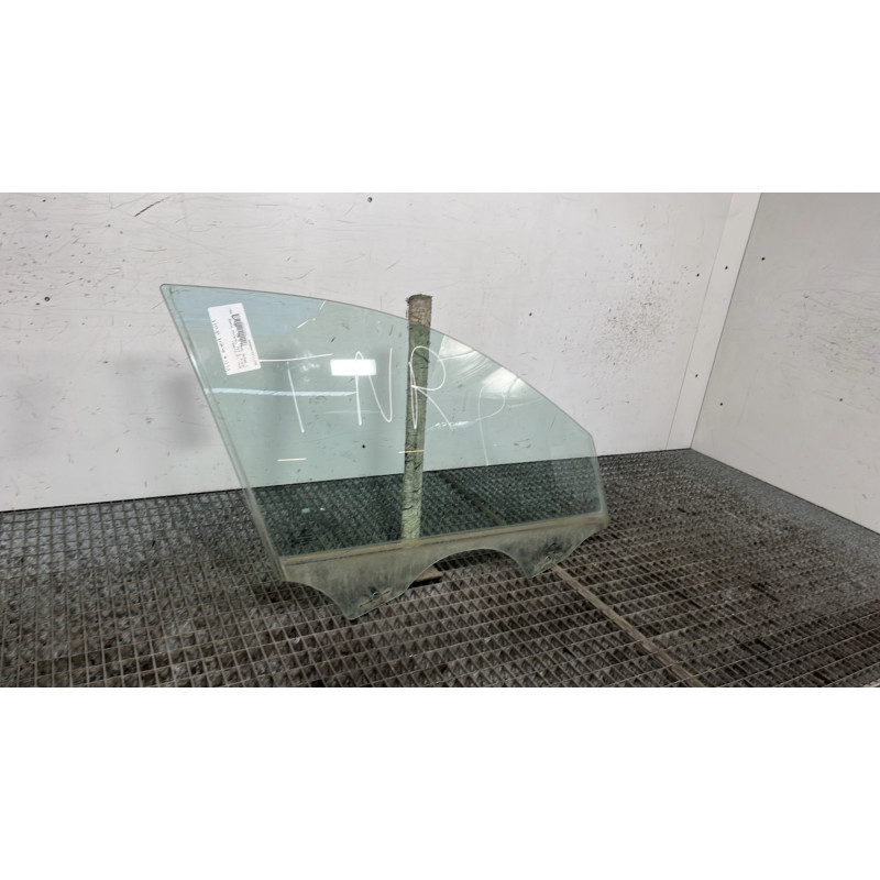 Vitre avant droit BMW SERIE 3 E91 Photo n°3