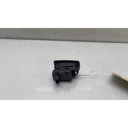 Interrupteur de leve vitre avant droit BMW SERIE 3 E91