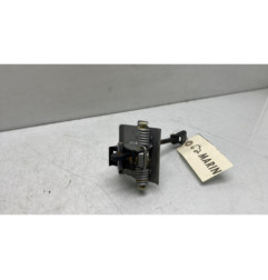 Arret de porte avant gauche PEUGEOT 3008 1