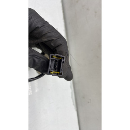 Attache ceinture arriere droit PEUGEOT 207