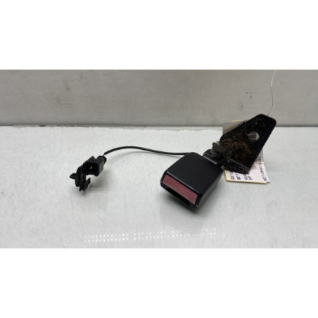 Attache ceinture arriere gauche PEUGEOT 207