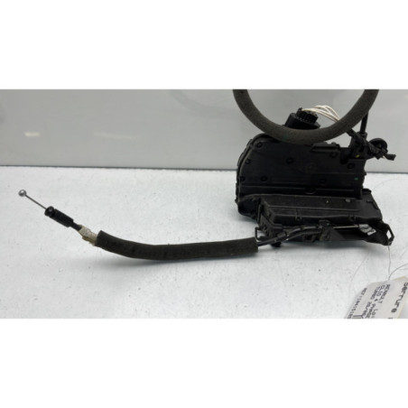 Serrure avant droit RENAULT CLIO 4