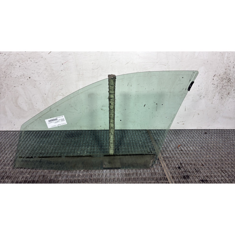 Vitre avant droit RENAULT MEGANE 1 Photo n°4