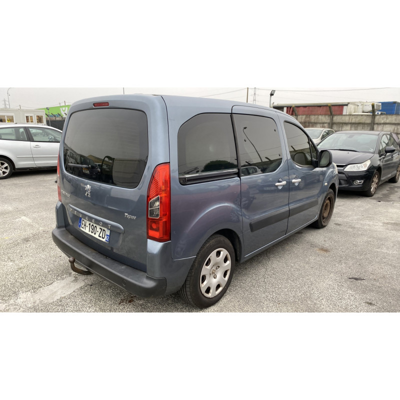 Essieu arriere PEUGEOT PARTNER 2 Photo n°8