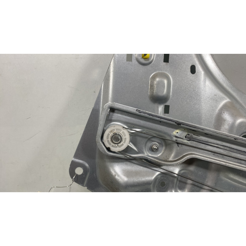 Leve vitre electrique arriere droit HYUNDAI IX 35 Photo n°3