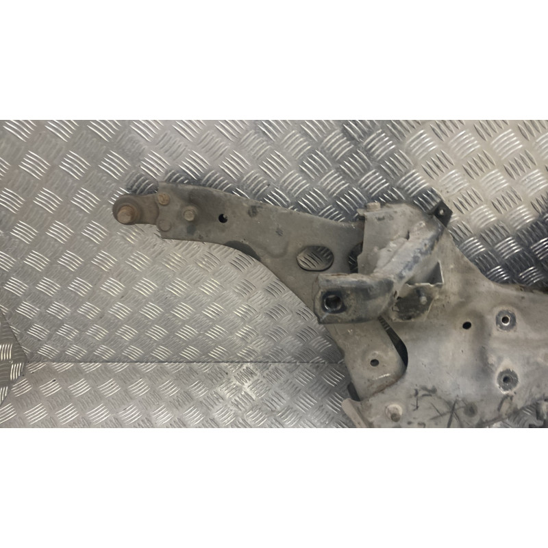 Berceau avant HYUNDAI IX 35 Photo n°3