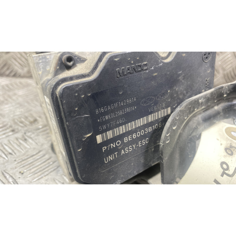 Bloc ABS (freins anti-blocage) HYUNDAI IX 35 Photo n°2
