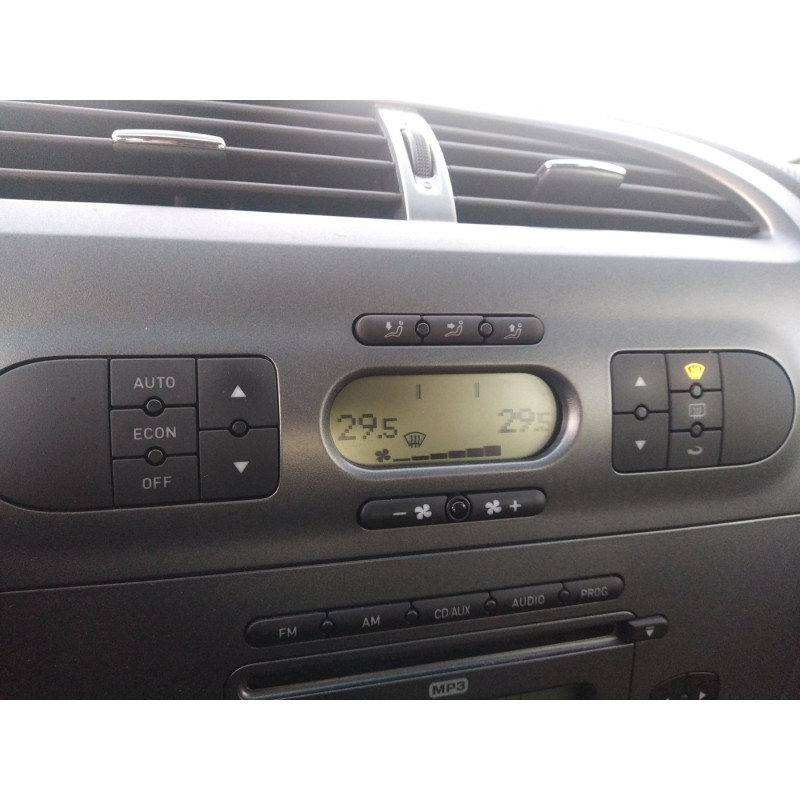 Porte avant gauche SEAT LEON 2 Photo n°16