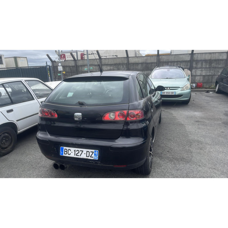 Feu arriere principal gauche (feux) SEAT IBIZA 3 Photo n°8