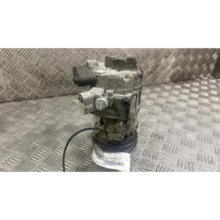 Compresseur clim VOLKSWAGEN PASSAT 4 Photo n°1