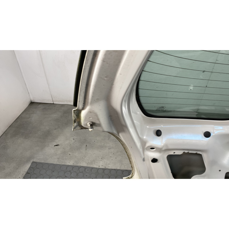 Malle/Hayon arriere FORD KA 2 Photo n°9