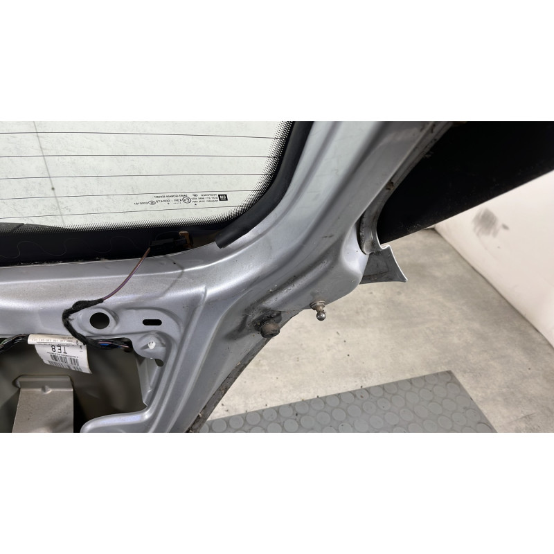 Malle/Hayon arriere OPEL CORSA D Photo n°10