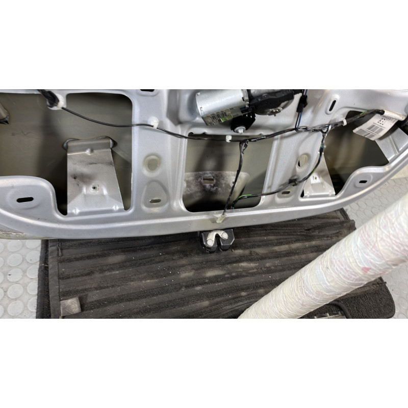 Malle/Hayon arriere OPEL CORSA D Photo n°12
