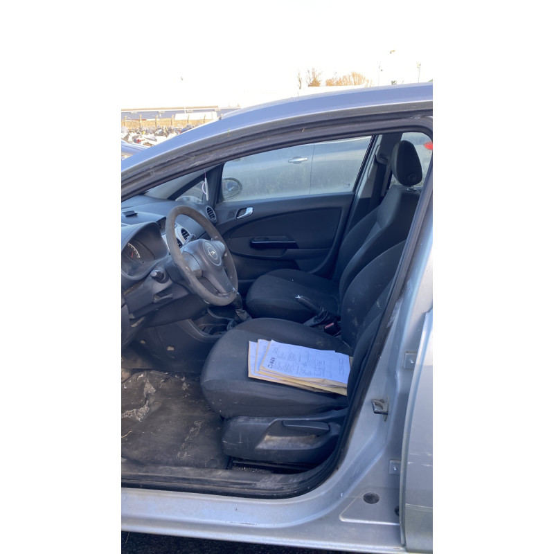 Malle/Hayon arriere OPEL CORSA D Photo n°18