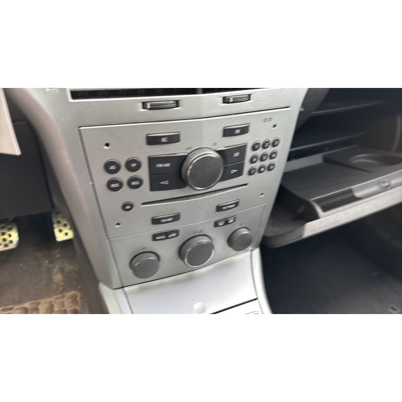 Compresseur clim OPEL ASTRA H Photo n°17